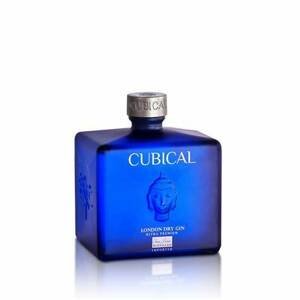 Cubical Ultra Premium gin 45 % 0,7 l